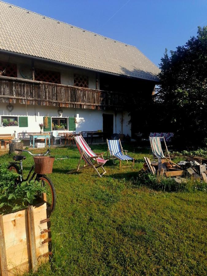 Nomads Glamp Hostel Bled Exterior photo