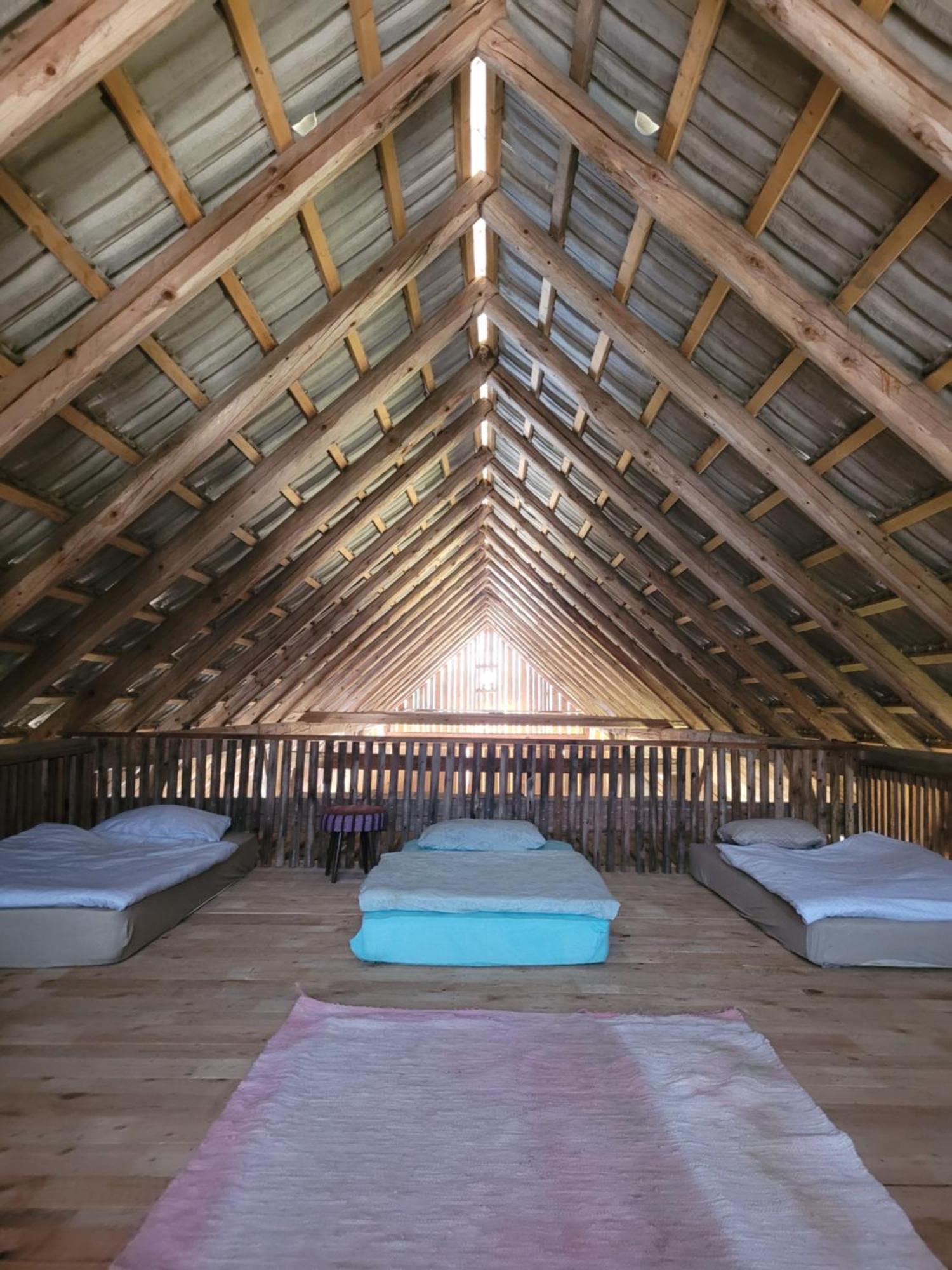 Nomads Glamp Hostel Bled Exterior photo
